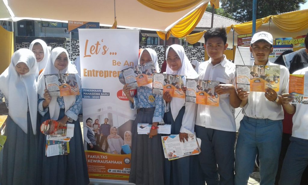 Roadshow Fakultas Kewirausahaan Universitas Garut