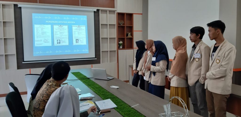 Suasana Ujian Akhir Business Project dengan Metode Project Based Learning